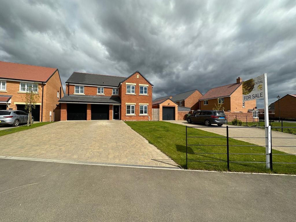 Lipwood Way, Wynyard, TS22 5 bed detached house for sale £399,000