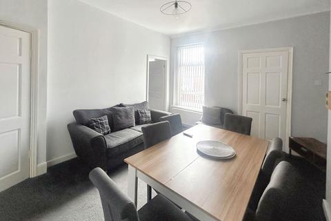 3 bedroom flat for sale, Millbank Crescent, Bedlington, Northumberland, NE22 5QJ