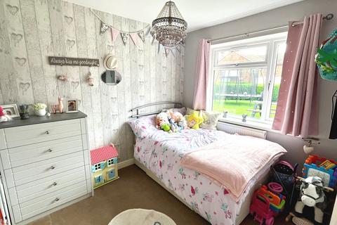 10, Cecil Lodge Cecil Close, Chessington, KT9 1PD
