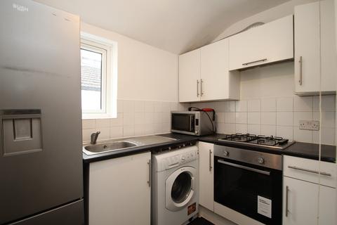 2 bedroom flat for sale, Selsdon Road, Upton Park, E13