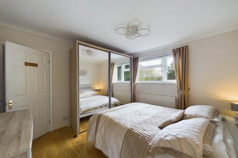 4 Walnut Grove, Hemel Hempstead, HP2 4AP