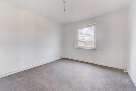 2 bedroom flat for sale, Lynmouth Crescent , Rumney, Cardiff. CF3