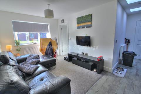 5 bedroom end of terrace house for sale, Ashby Avenue, Lincoln