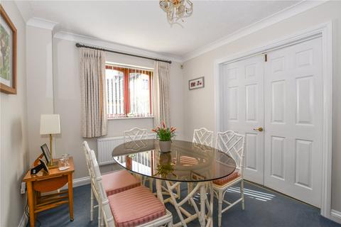 4 bedroom detached house for sale, Woodward Close, Wokingham RG41