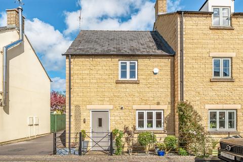 2 bedroom end of terrace house for sale, Winchcombe Gardens, South Cerney, Cirencester, Gloucestershire, GL7