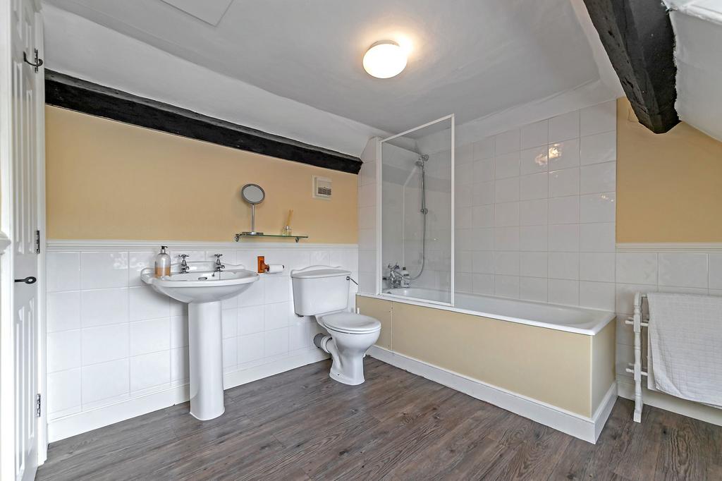 Ensuite Bathroom