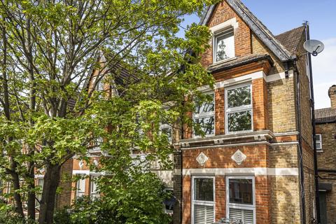 19d Manor Road, Beckenham, BR3 5JB