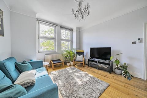 19d Manor Road, Beckenham, BR3 5JB