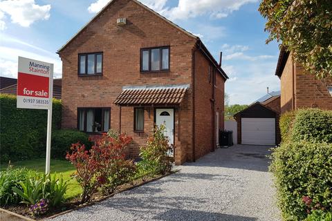 4 bedroom detached house for sale, Glebe Field Drive, Wetherby, West Yorkshire
