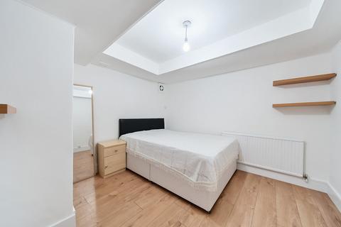 1 bedroom apartment for sale, Hillcrest Court, West Hampstead, London, NW2