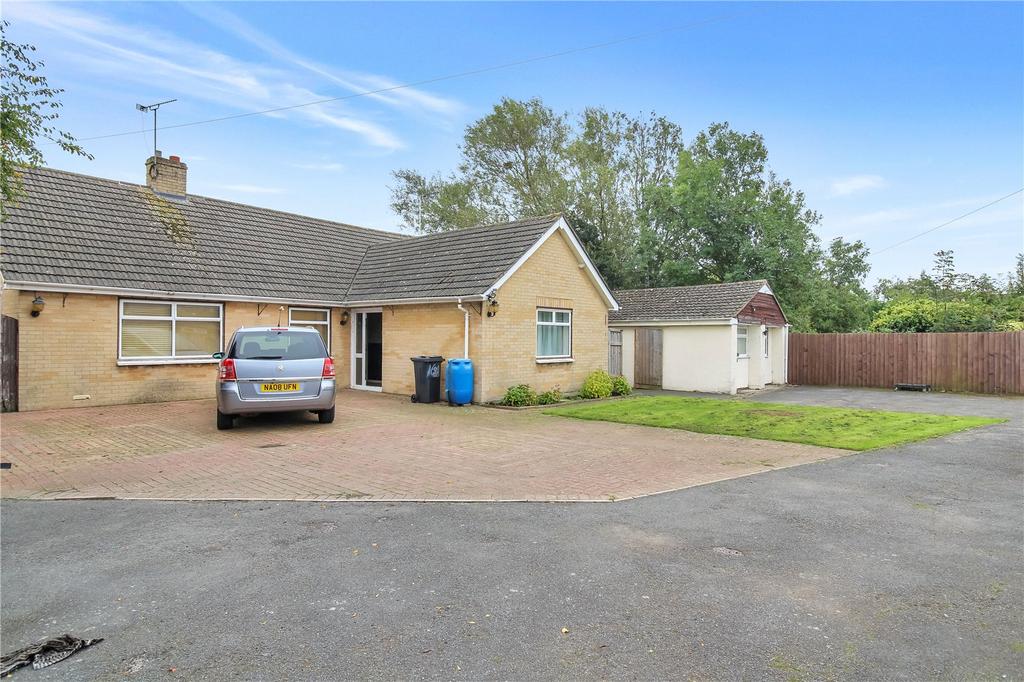Stratton St. Margaret, Swindon SN3 3 bed bungalow for sale £310,000