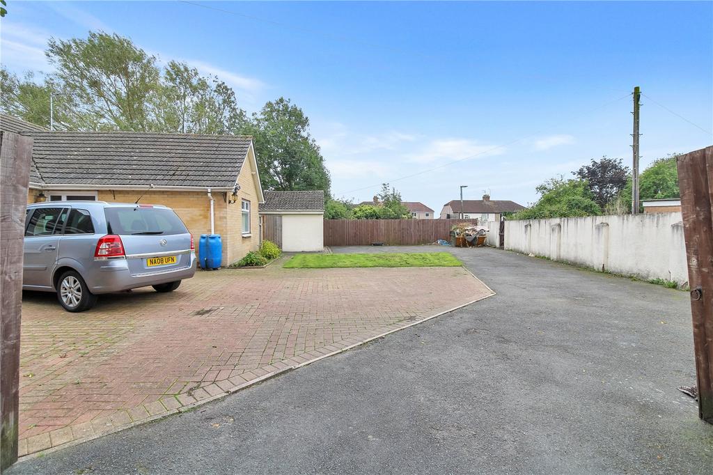 Stratton St. Margaret, Swindon SN3 3 bed bungalow for sale £310,000