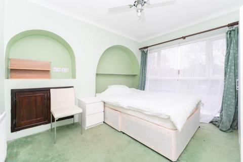 49 Coniston Avenue, Perivale, Greenford, UB6 8ED
