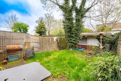 49 Coniston Avenue, Perivale, Greenford, UB6 8ED