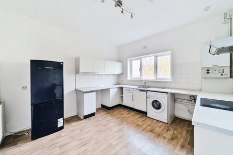 3 bedroom apartment for sale, Cantwell Road, Shooters Hill