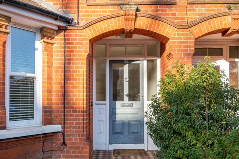 35 Blackborough Road, Reigate, RH2 7BU