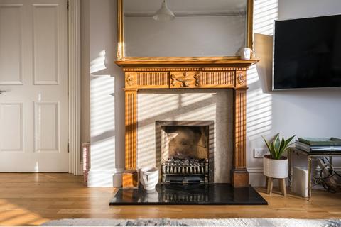 35 Blackborough Road, Reigate, RH2 7BU