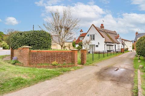 4 bedroom detached house for sale, White Street, Martham