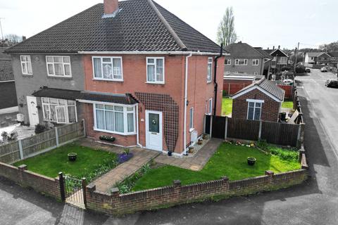 Brentwood - 3 bedroom semi-detached house for sale