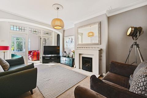 281 London Road, Ewell, Epsom, KT17 2BZ