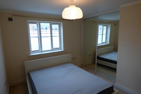 1 bedroom flat to rent, Periwood Crescent