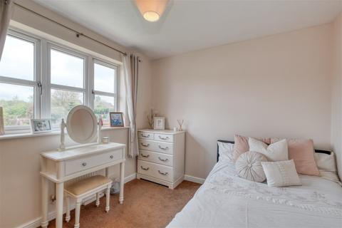 76 Appletree Lane, Redditch, B97 6TD