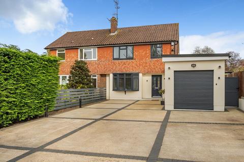 48 Oakley Drive, Bromley, BR2 8PT