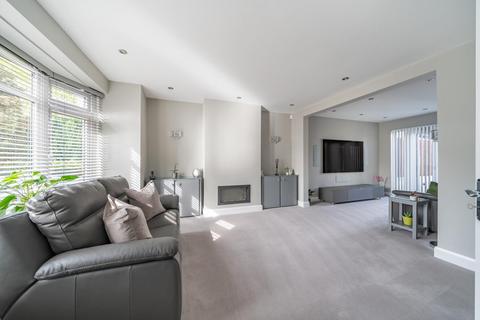 48 Oakley Drive, Bromley, BR2 8PT