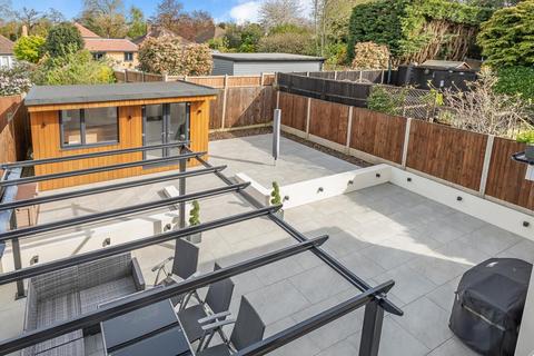 48 Oakley Drive, Bromley, BR2 8PT