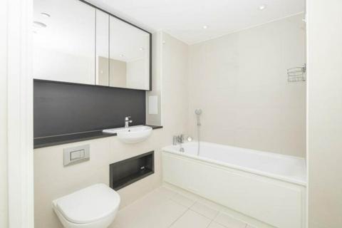 3 bedroom apartment for sale, Cable Walk, London