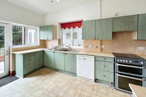 7 bedroom semi-detached house for sale, Stobart Avenue, Prestwich, M25