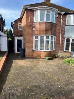 3 bedroom semi-detached house to rent, Durley Dean Road, Birmingham, Selly Oak, B29