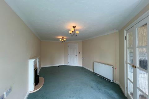 2 bedroom semi-detached house to rent, Avongrove Court, The Avenue, Taunton, Somerset, TA1