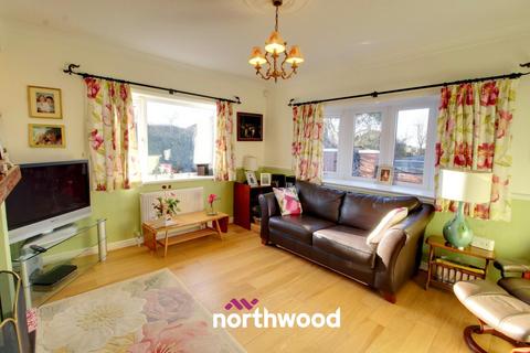 3 bedroom detached bungalow for sale, Churchill Avenue, Doncaster DN7