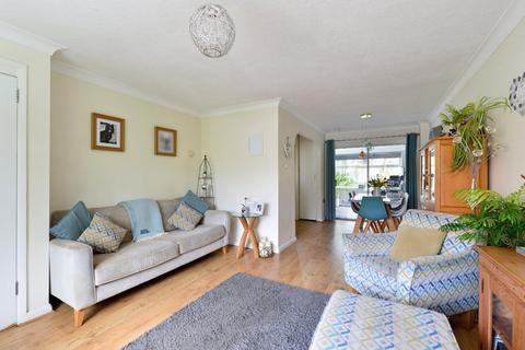 42 Busdens Way, Milford, Godalming, GU8 5JP