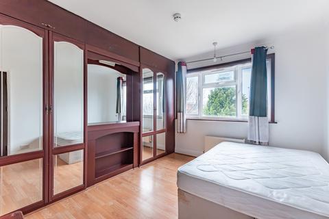 4 bedroom terraced house to rent, Tunnel Avenue East Greenwich SE10