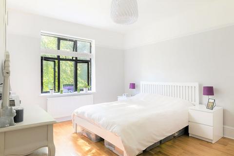 1 bedroom flat for sale, Arlington Court, Arlington Road, East Twickenham