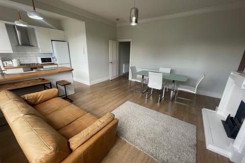 2 bedroom flat to rent, Bycullah Court, Enfield