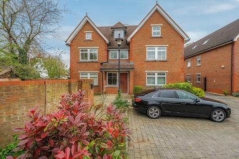 2 bedroom flat for sale, Orchard View, Chertsey, KT16