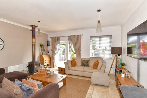 4 bedroom semi-detached house for sale, Mill Close, Rochester, Kent