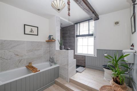 Albany Lodge Brewery Walk, Worcester, WR1 3HY