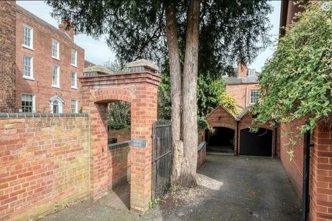 Albany Lodge Brewery Walk, Worcester, WR1 3HY