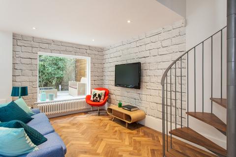 2 bedroom apartment to rent, Tavistock Road, London, W11