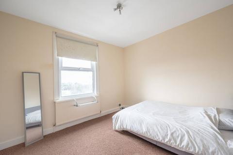 1 bedroom flat to rent, High Road N12, Finchley, London, N12