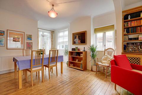 54 Matlock Road, Caversham, Reading, RG4 7BS