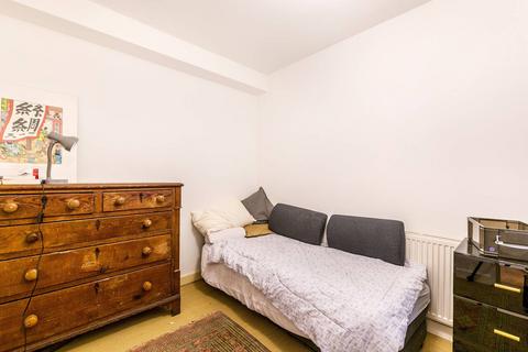 3 bedroom flat for sale, Inverness Terrace, Queensway, London, W2