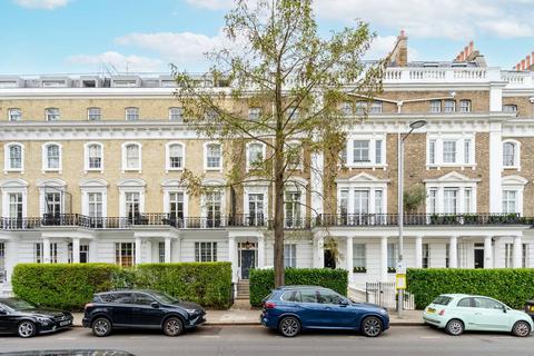 3 bedroom flat to rent, Onslow Gardens, South Kensington, London, SW7