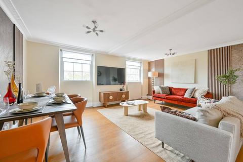 3 bedroom flat to rent, Onslow Gardens, South Kensington, London, SW7