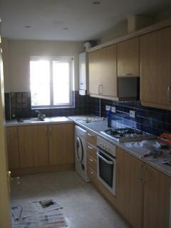 2 bedroom flat to rent, Friars Close,  Ilford, IG1