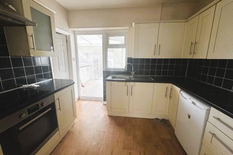 2 bedroom detached house to rent, Bromley, London BR1
